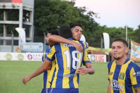 Fútbol: en duelo de misioneros Mitre fue más que Crucero imagen-6