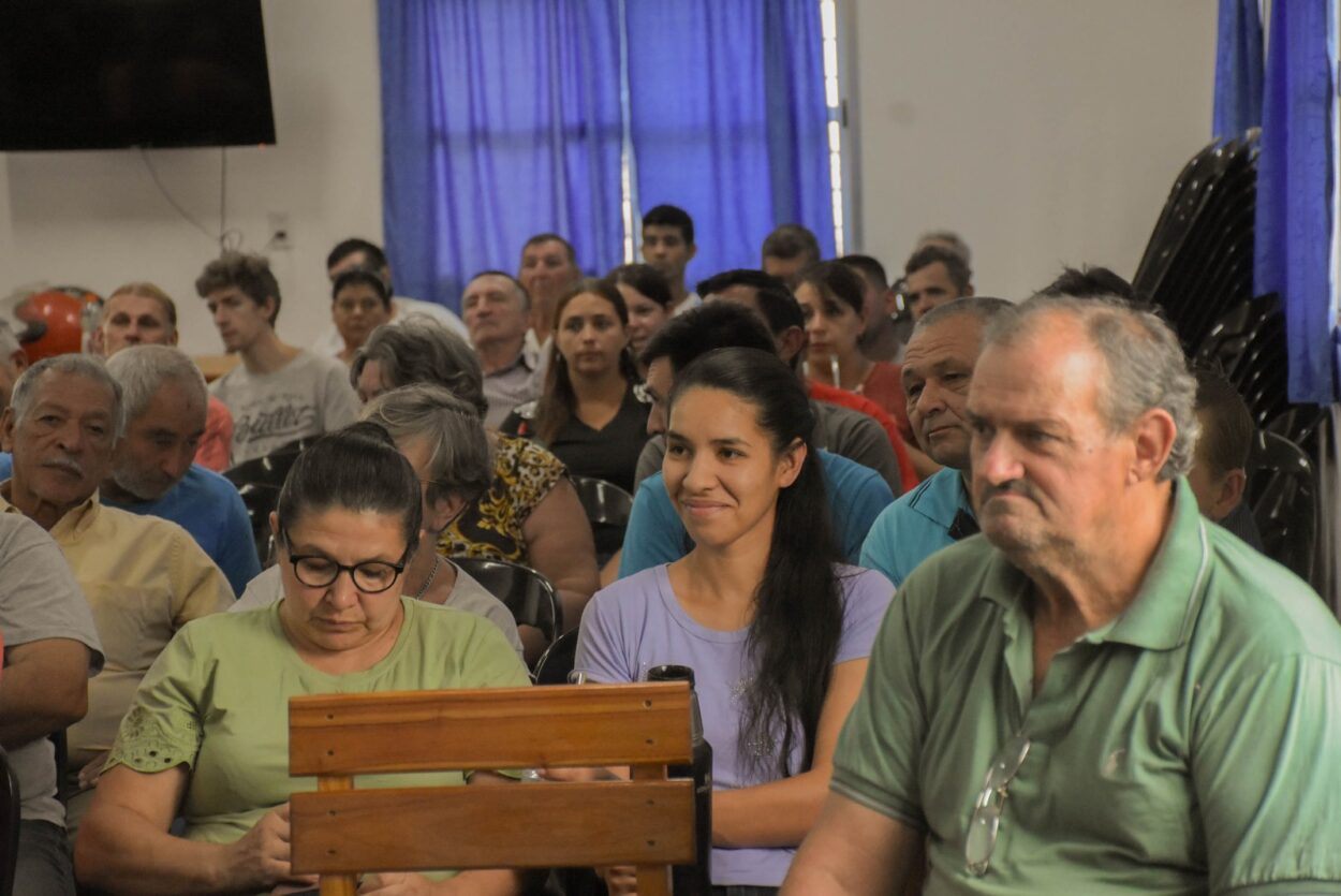 Comienza formación de productores para hacer de Alem una cuenca huevera imagen-2