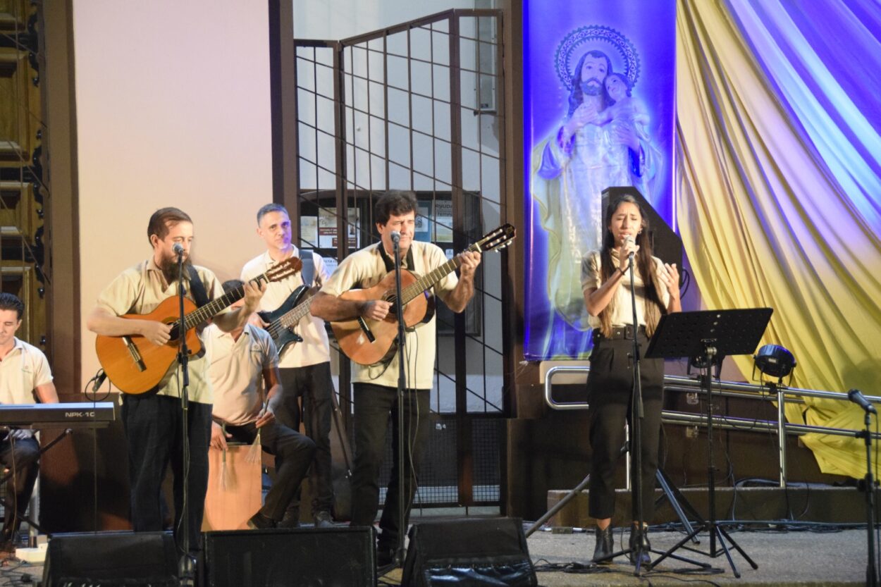 Con la serenata, comenzaron los festejos a San José imagen-4