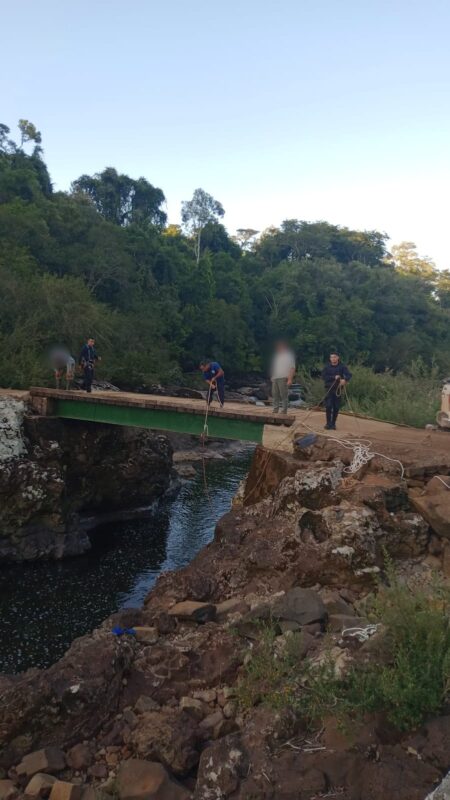 Buscan a un hombre que habría desaparecido en el arroyo Pepirí de San Pedro imagen-4