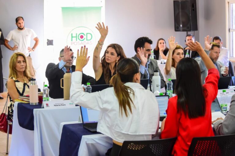 Cerca del vecino: el Concejo Deliberante posadeño sesionó en el barrio Villa Poujade Cerca del vecino: el Concejo Deliberante posadeño sesionó en el barrio Villa Poujade imagen-39