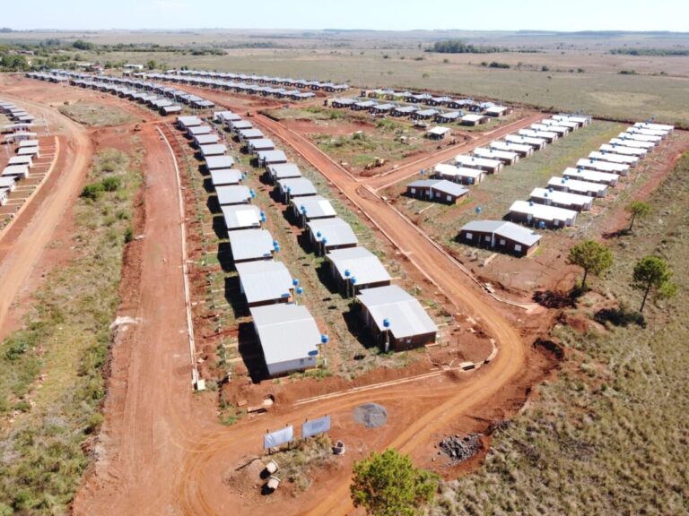 Sin ayuda de Nación, el Iprodha abre nueva convocatoria para la entrega de 197 viviendas en Itaembé Guazú, construidas con fondos provinciales Sin ayuda de Nación, el Iprodha abre nueva convocatoria para la entrega de 197 viviendas en Itaembé Guazú, construidas con fondos provinciales imagen-8