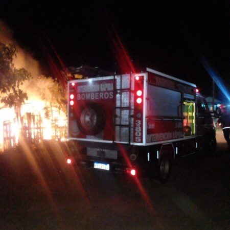 Tragedia en barrio de Garupá: incendio de vivienda deja una víctima fatal imagen-4