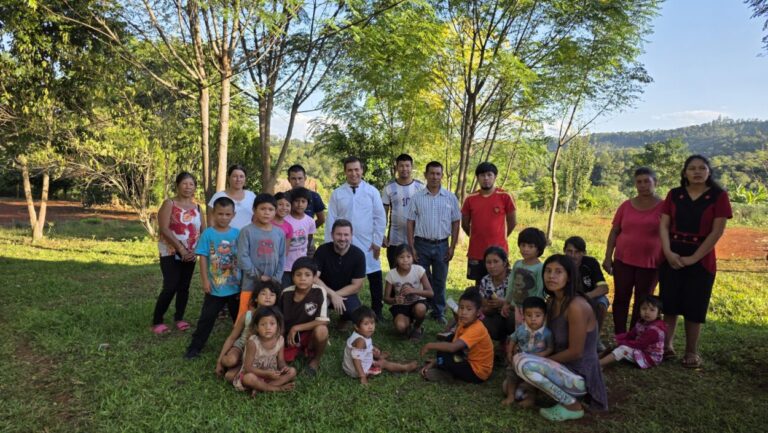 La conectividad llegó a la comunidad de la aldea Yviraity en San Vicente imagen-48