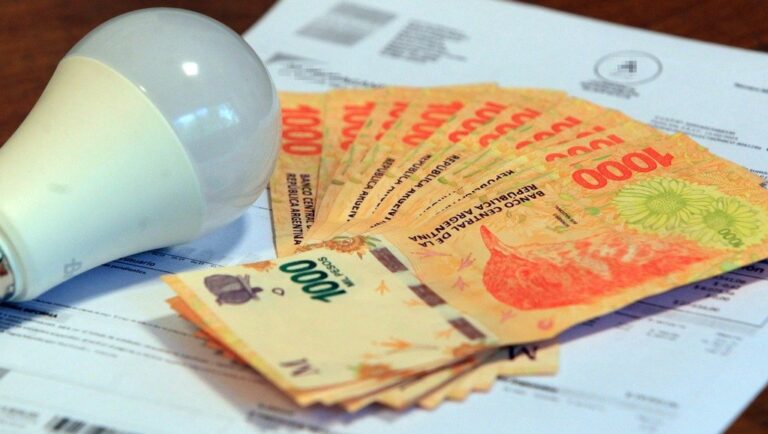 El Gobierno frena la indexación automática y limita los aumentos de tarifas en abril imagen-47