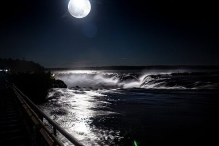 Paseo de luna llena en Cataratas, este sábado y domingo imagen-5