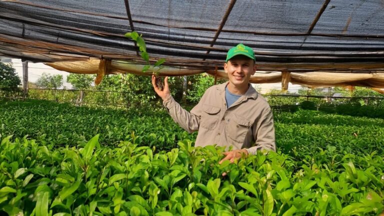 Elecciones 8J: Matías Wieliki, el joven agricultor de Ameghino que busca una banca en la Legislatura imagen-13