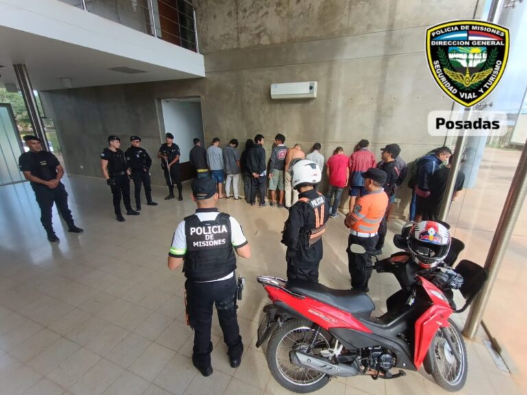 En controles viales capturaron a tres hombres buscados por la justicia y secuestraron un auto robado imagen-5