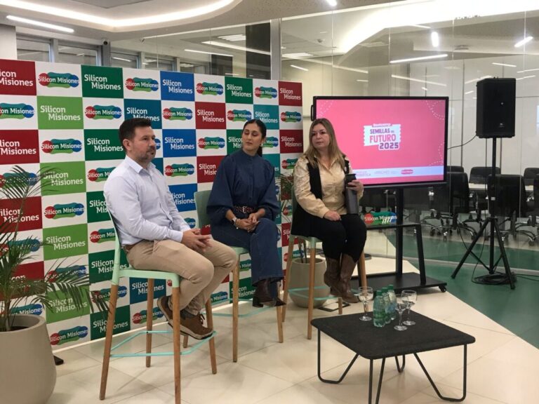 Silicon Misiones presenta la segunda edición de "Bootcamp: Semillas del futuro”, una experiencia formativa dirigida a estudiantes y docentes secundarios imagen-18