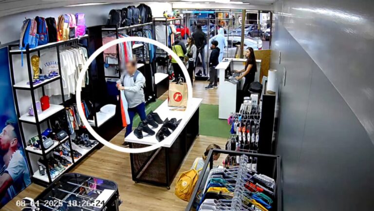 "Mechero" salteño fue captado por cámaras y arrestado: robó ropa por $2 millones en seis comercios obereños imagen-45