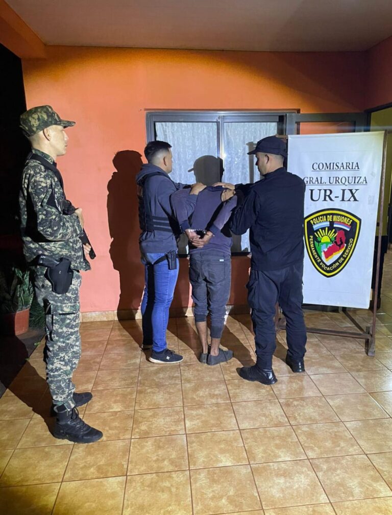 Capturaron al hombre que intentó huir a Paraguay en canoa y tras hundirse, se ahogó su hijastra imagen-47