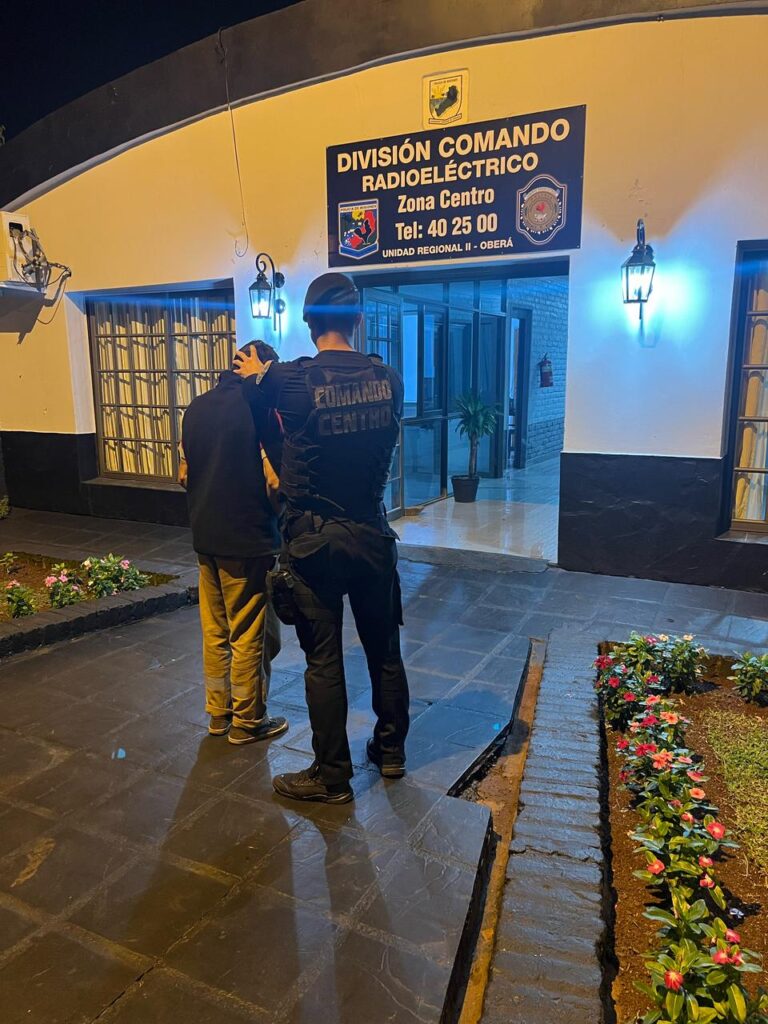 Agredió y mantuvo cautiva a su pareja por varias horas, la mujer logró escapar y denunciarlo en la comisaría imagen-43