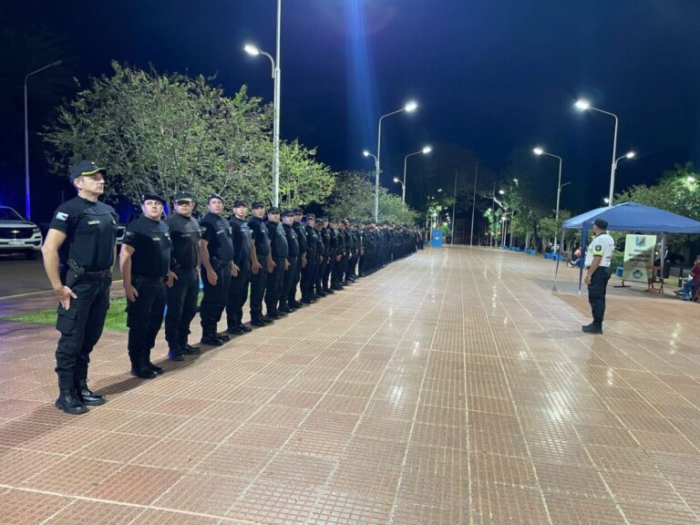 Con más de mil patrullas desplegadas en todo el territorio provincial refuerzan la presencia policial durante el fin de semana imagen-6