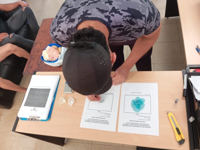 Preso tras intentar ingresar droga escondida en la comida para un detenido de la Comisaría 5ta imagen-37