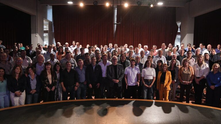 Passalacqua encabezó una nueva entrega de fondos para los Municipios y destacó la descentralización y la "cultura del encuentro" imagen-43