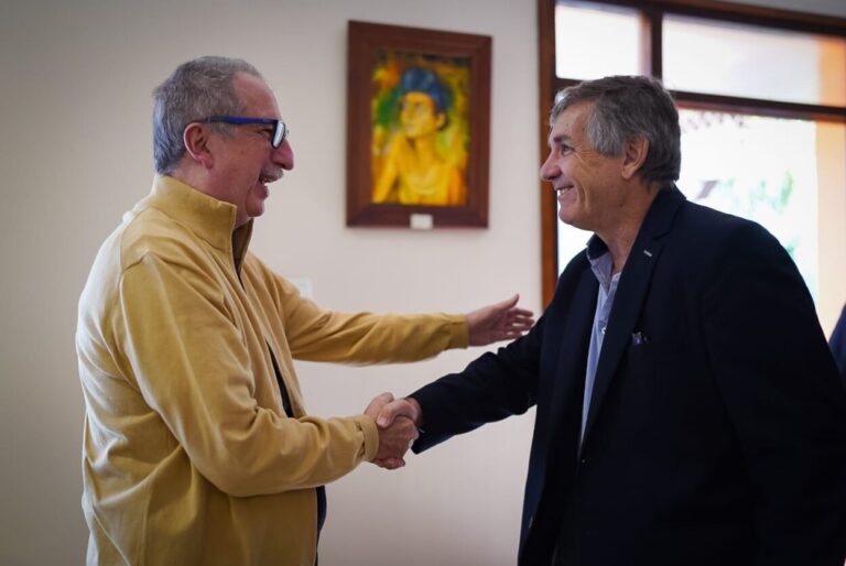 Passalacqua y el Director Ejecutivo de la EBY hablaron sobre la evolución institucional de la entidad, el trabajo con los municipios y sobre acciones para preservar el ambiente imagen-18