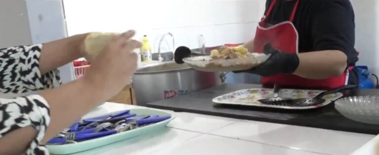 Comedor y ropero solidario universitario atiende a más de cien estudiantes en el centro posadeño imagen-19