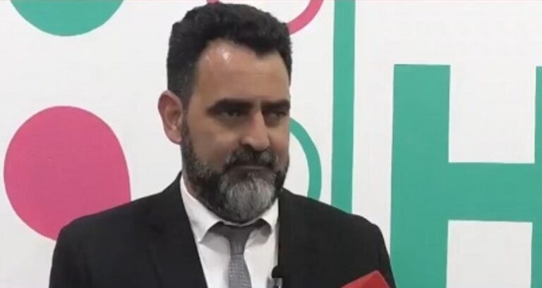 Elecciones 2025: concejal Argañaráz confirma que «radicales peluca» van con el Partido Libertario y en Posadas arman 5 sublemas Elecciones 2025: concejal Argañaráz confirma que "radicales peluca" van con el Partido Libertario y en Posadas arman 5 sublemas imagen-45