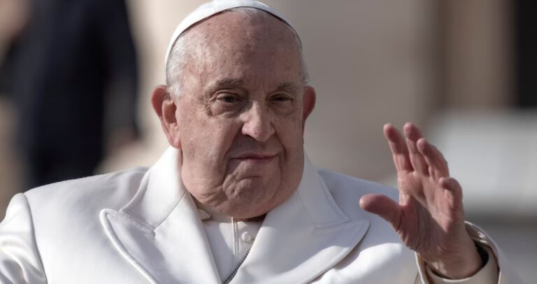 Tras la muerte del Papa, crecieron 35% las búsquedas en agencias para viajar a Roma imagen-44