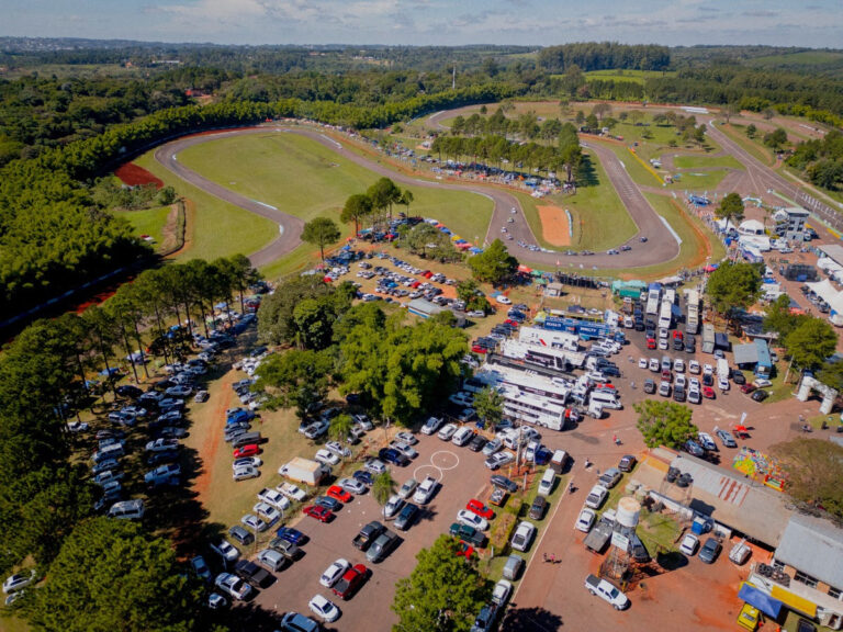 Oberá vibró con el TCR South América: turismo y desarrollo económico Oberá vibró con el TCR South América: turismo y desarrollo económico imagen-15