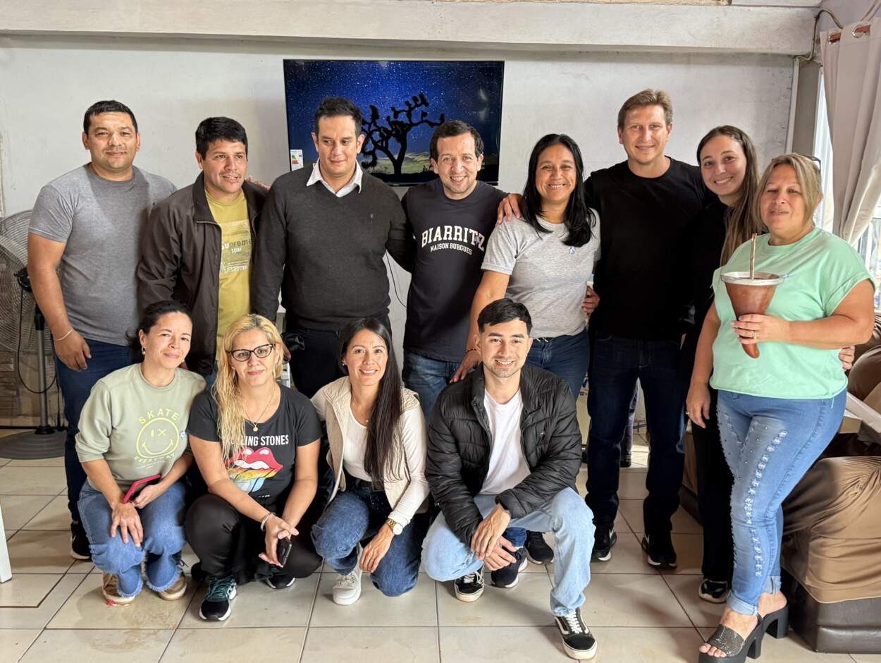 Elecciones 8J: “Beto” Roa centra su trabajo en la cercanía con los vecinos posadeños 3 Elecciones 8J: “Beto” Roa centra su trabajo en la cercanía con los vecinos posadeños imagen-2