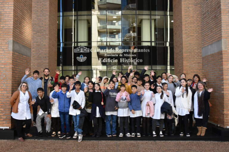 “No imaginábamos que iba a ser así”: estudiantes se sorprenden en su recorrido por la Legislatura imagen-14