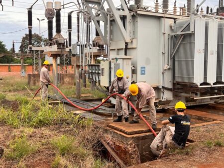Energía de Misiones instala nueva salida subterránea en 33 kV en la Estación San Lucas de Puerto Iguazú imagen-7