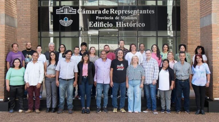 Tierra, Techo y Trabajo presentó sus candidatos con llamativo spot de Martín Sereno que encabeza la lista imagen-32