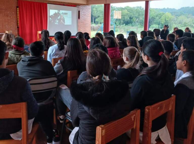 Tras llevar el mensaje de prevención a Tres Capones, el programa "Juego Responsable" estará la próxima semana en Posadas, Garuhapé y Dos de Mayo imagen-9