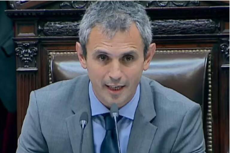 Desde LLA admiten que buscarán pasar el techo logrado por el Pro en el voto urbano y van por los municipios imagen-12