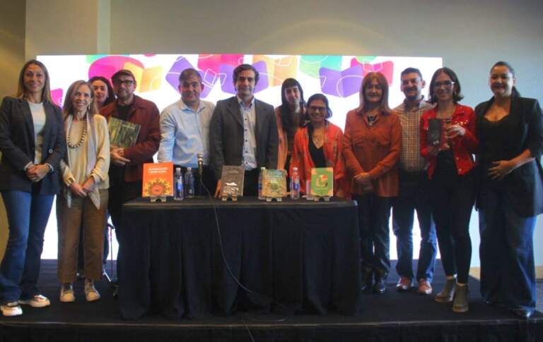 Historias que inspiran: homenaje y voces misioneras en la Feria del Libro “Cultura en Letras” imagen-43