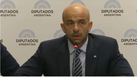 Nueva baja en el gobierno de Javier Milei: Franco Mogetta se va de la Secretaría de Transporte Nueva baja en el gobierno de Javier Milei: Franco Mogetta se va de la Secretaría de Transporte imagen-7