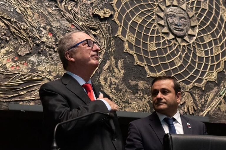 "Gobernamos para que la gente viva mejor cada día, poniendo al interés de los misioneros delante de todo", dijo Passalacqua al dejar inauguradas las sesiones ordinarias de la Legislatura imagen-32