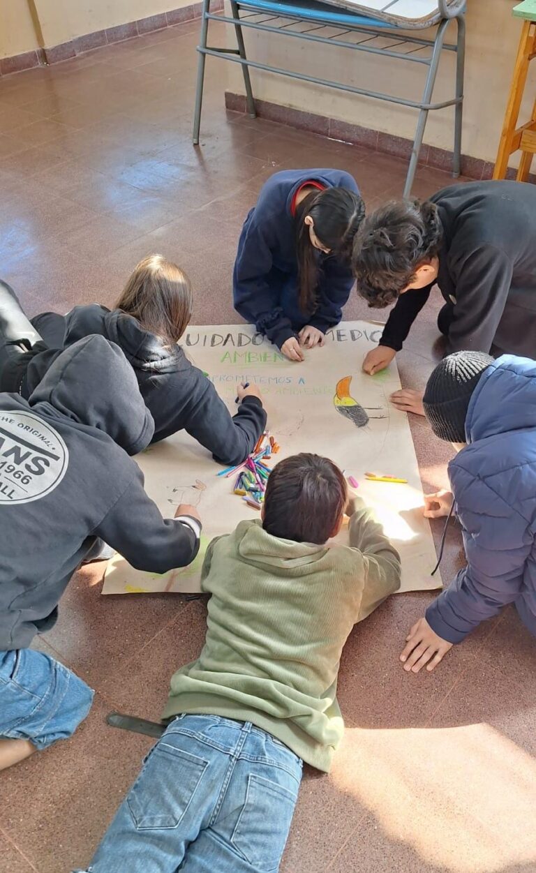 Educación Ambiental ayudó a los estudiantes de la Escuela 43 de Posadas a prepararse para su Compromiso con el Ambiente imagen-39