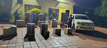 Operativo millonario en Eldorado: tres demorados y un vehículo abarrotado de contrabando secuestrado Operativo millonario en Eldorado: tres demorados y un vehículo abarrotado de contrabando secuestrado imagen-6