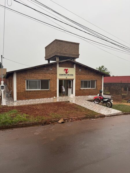 Inauguran Centro de Día en Alem: Modernas instalaciones y el sueño de una pionera serán el eje de su puesta en funcionamiento Inauguran Centro de Día en Alem: Modernas instalaciones y el sueño de una pionera serán el eje de su puesta en funcionamiento imagen-2