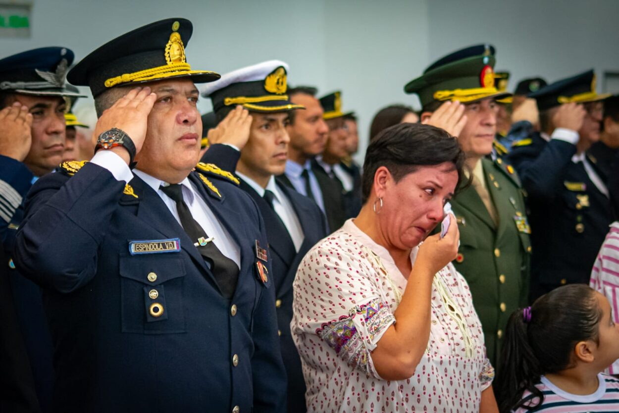 "La seguridad se construye con cercanía, con empatía, con humanidad y, sobre todo, con vocación de servicio”, destacan en 169no aniversario de la Policía de Misiones imagen-12