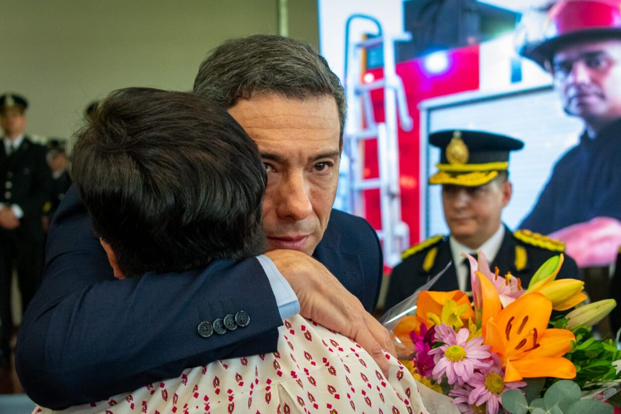"La seguridad se construye con cercanía, con empatía, con humanidad y, sobre todo, con vocación de servicio”, destacan en 169no aniversario de la Policía de Misiones imagen-18
