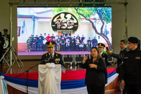 "La seguridad se construye con cercanía, con empatía, con humanidad y, sobre todo, con vocación de servicio”, destacan en 169no aniversario de la Policía de Misiones imagen-3