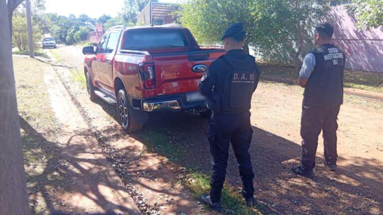 Avanza la investigación por la gresca en el Mercado Modelo "La Placita": incautaron vehículo vinculado a la fuga imagen-5