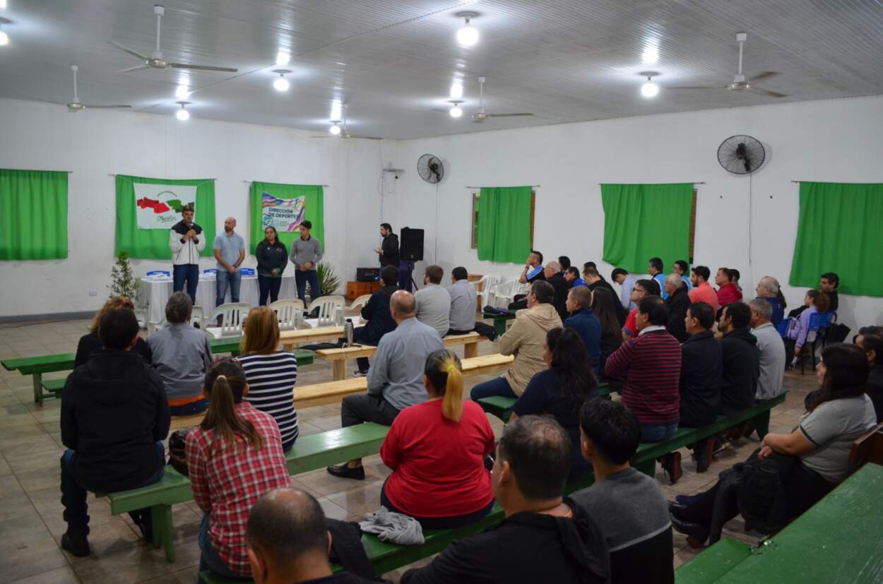 Entidades deportivas provinciales continúan recibiendo apoyo económico directo a través del Deporbono 8 imagen-4