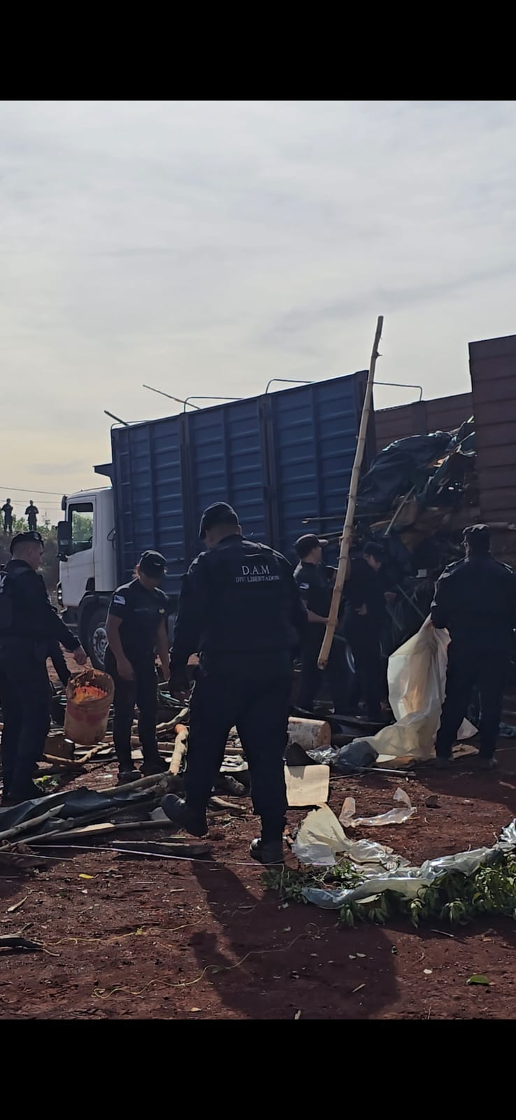 Dos detenidos por promover la toma ilegal de tierras en el barrio Sol de Misiones 15 Dos detenidos por promover la toma ilegal de tierras en el barrio Sol de Misiones imagen-14