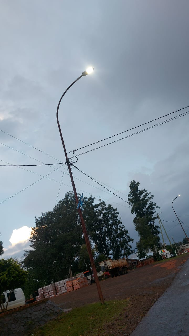 Más alumbrado para Pozo Azul y mejoras en líneas troncales de San Pedro imagen-8