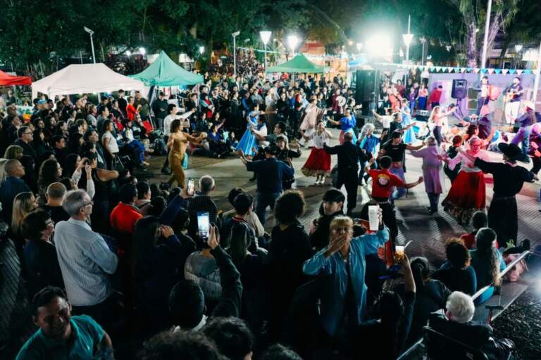 Posadas celebró la víspera del 25 de Mayo con música, danza y tradición imagen-34