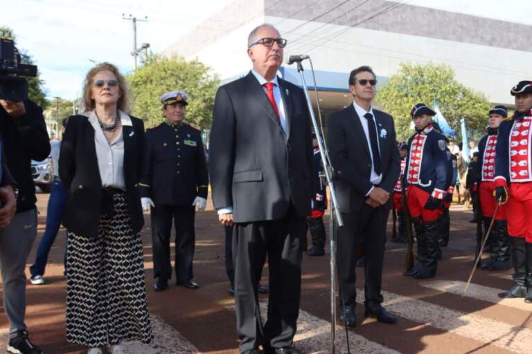 25 de Mayo: la presidenta del Superior Tribunal de Justicia, Rosanna Pía Venchiarutti Sartori, acompañó el acto central en San Vicente imagen-33