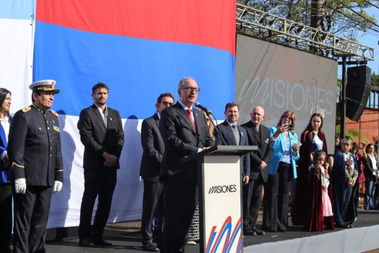 "Solo Juntos Construimos": el gobernador Passalacqua reivindicó en San Vicente el legado de unidad de la Revolución de Mayo imagen-30