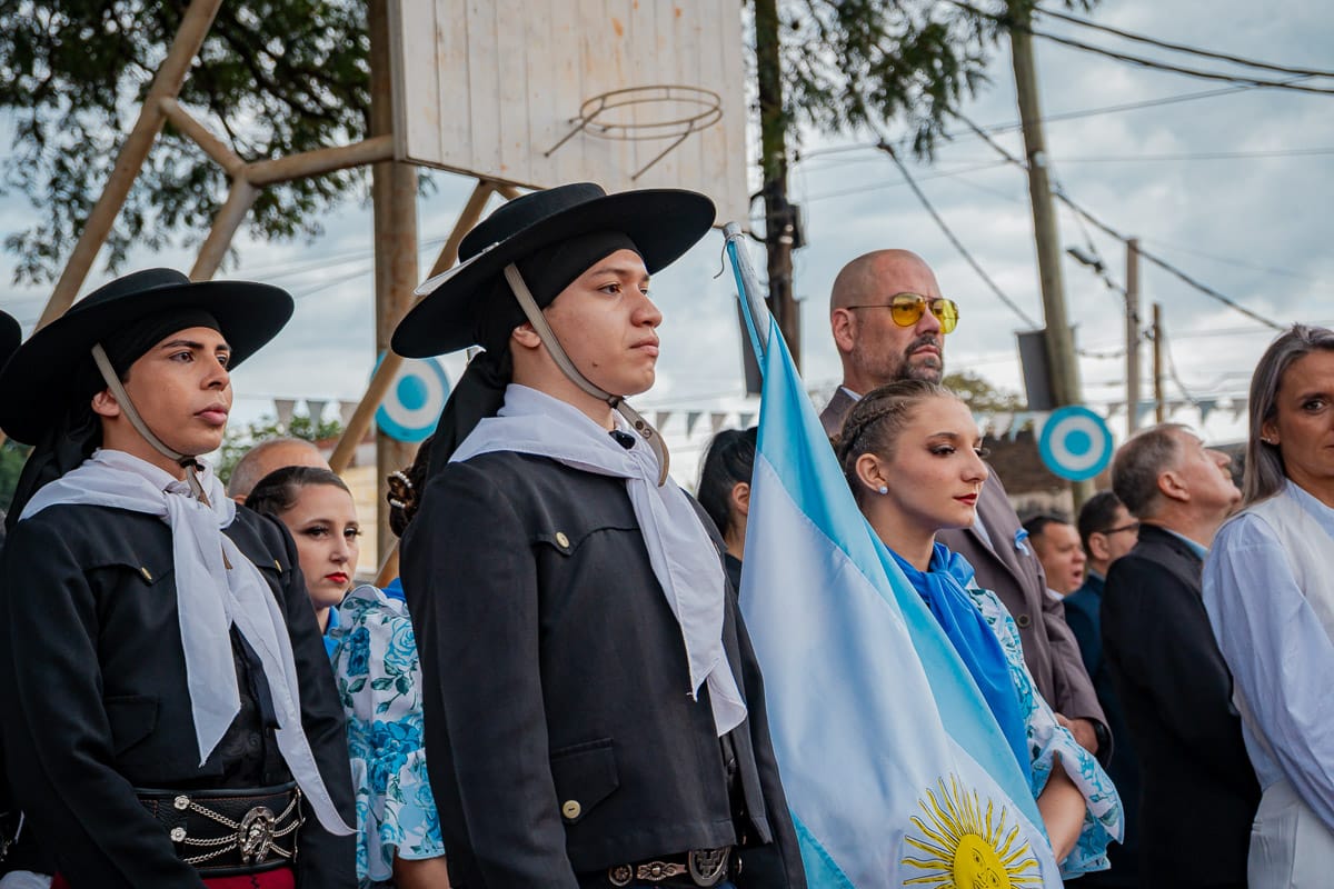 El Intendente Stelatto acompañó la conmemoración del 215 aniversario del Primer Gobierno Patrio imagen-6