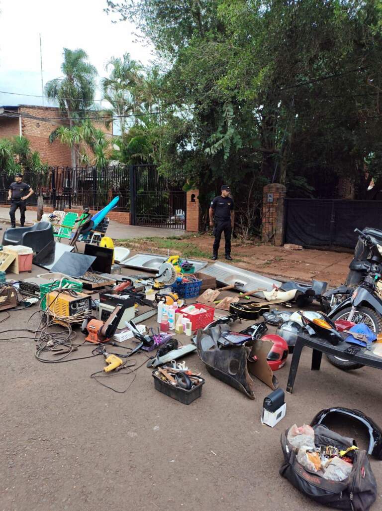 Capturaron a dos integrantes de una banda de robamotos en Iguazú: tenían un taller clandestino cerca de una escuela imagen-41