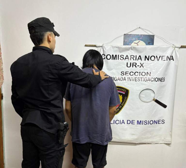 Arrestaron a un estafador en plena acción en Posadas: intentaba sacar un crédito con un DNI adulterado imagen-25