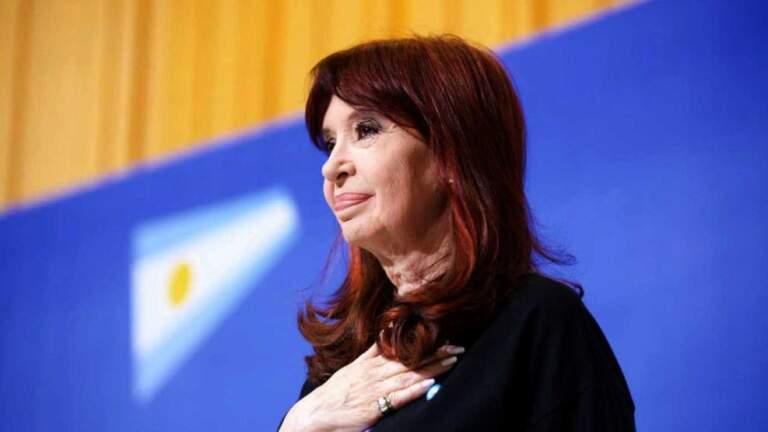 Cristina Kirchner volvió criticar el plan económico del Gobierno: “El décimo default no es una fantasía demasiado lejana” imagen-31